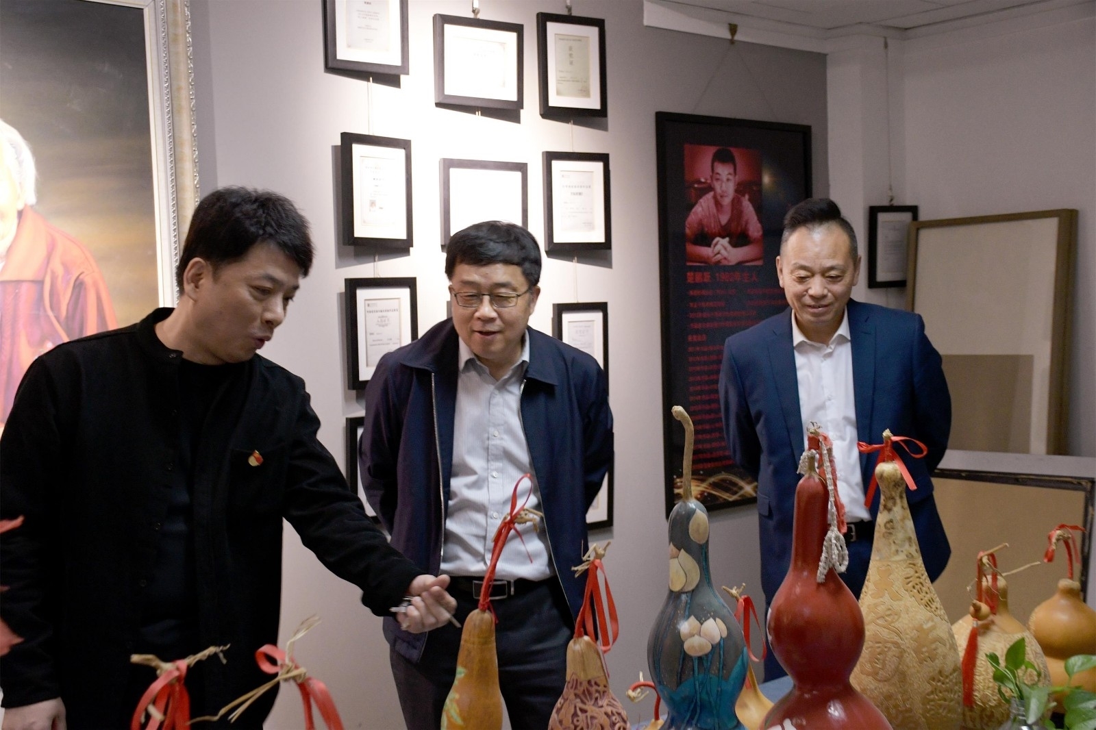 图片2.jpg 图片2.jpg